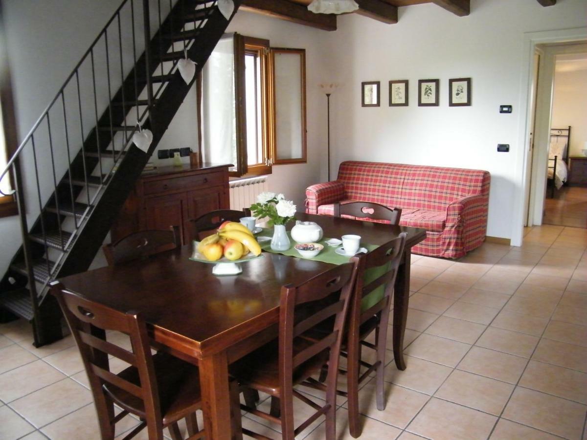 Il Nido Di Rondine Apartment Одерцо Екстериор снимка