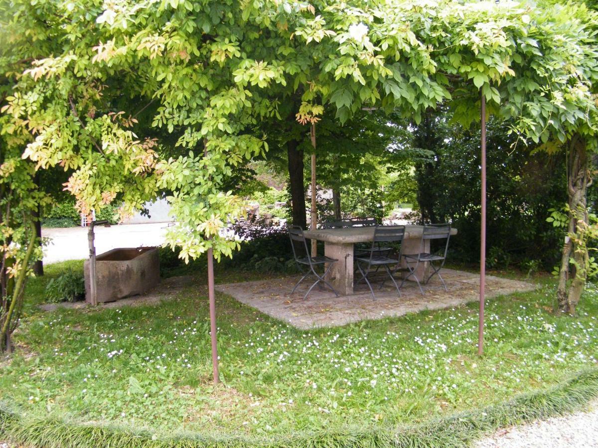 Il Nido Di Rondine Apartment Одерцо Екстериор снимка